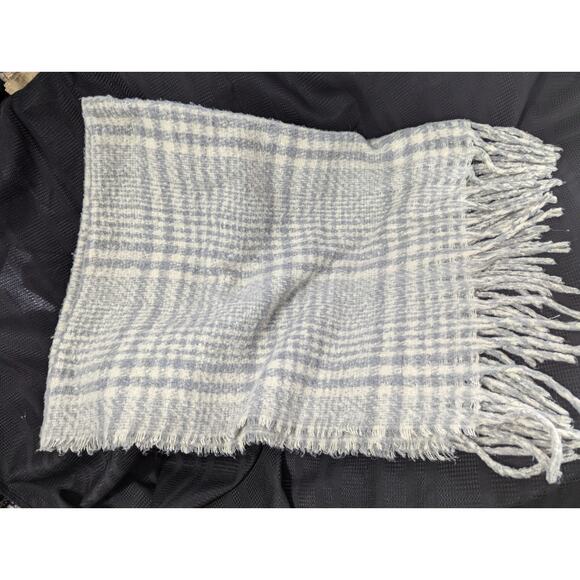 NWOT! MAGASCHONI HOME! ETHEREALLY FLUFFY WOOL BLEND CREAM, GRAY THROW BLANKET! - Picture 10 of 12